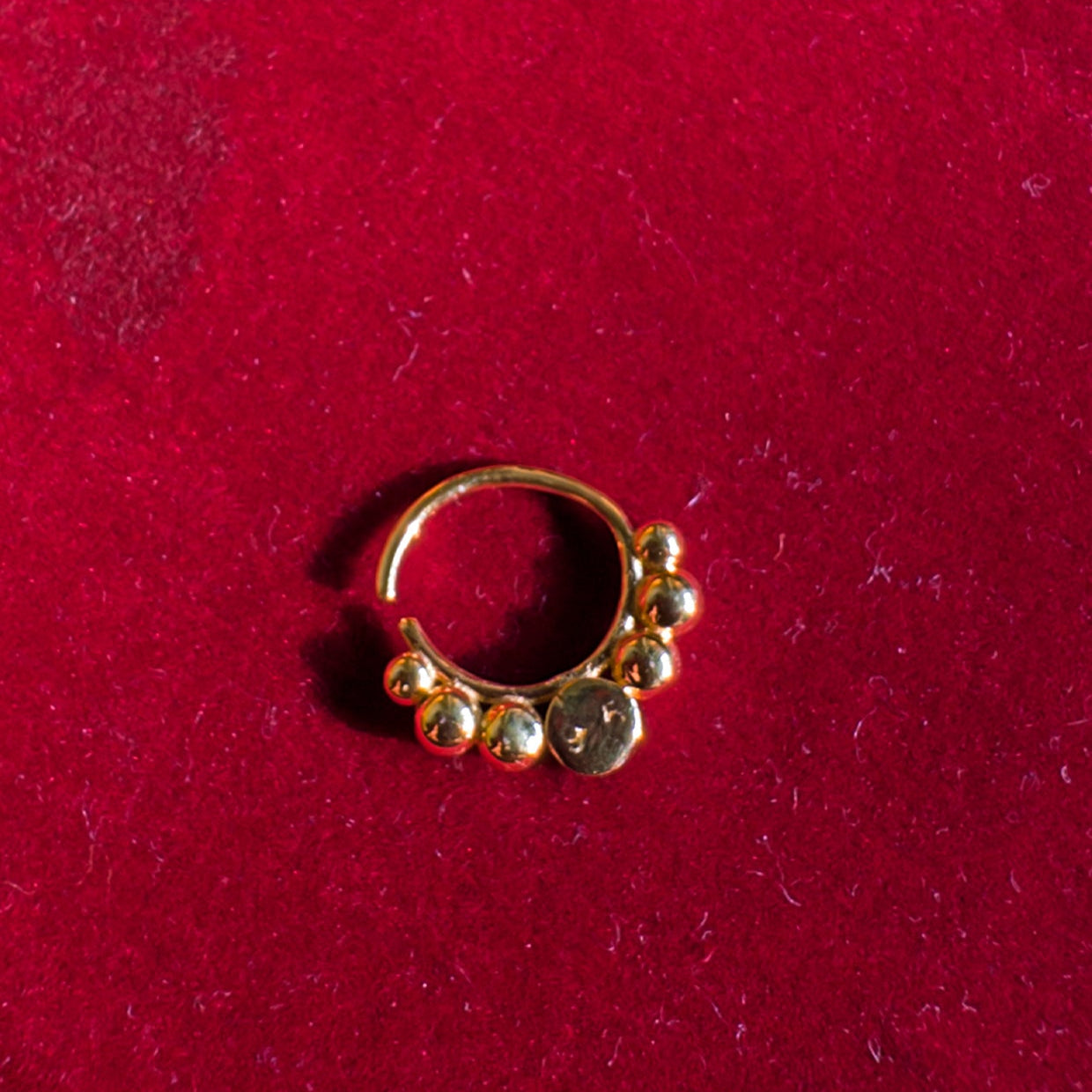 Kavya Septum Ring 18k