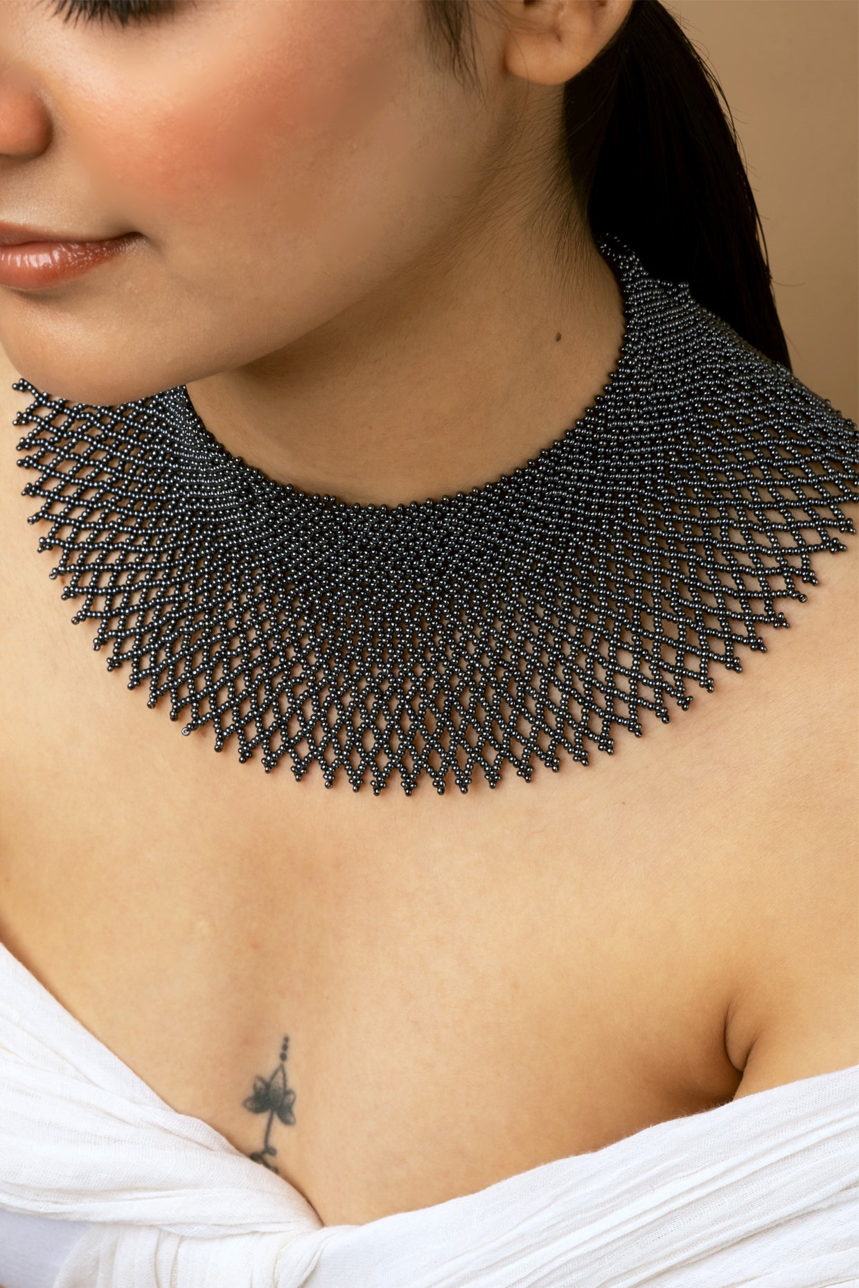 Roohi Choker