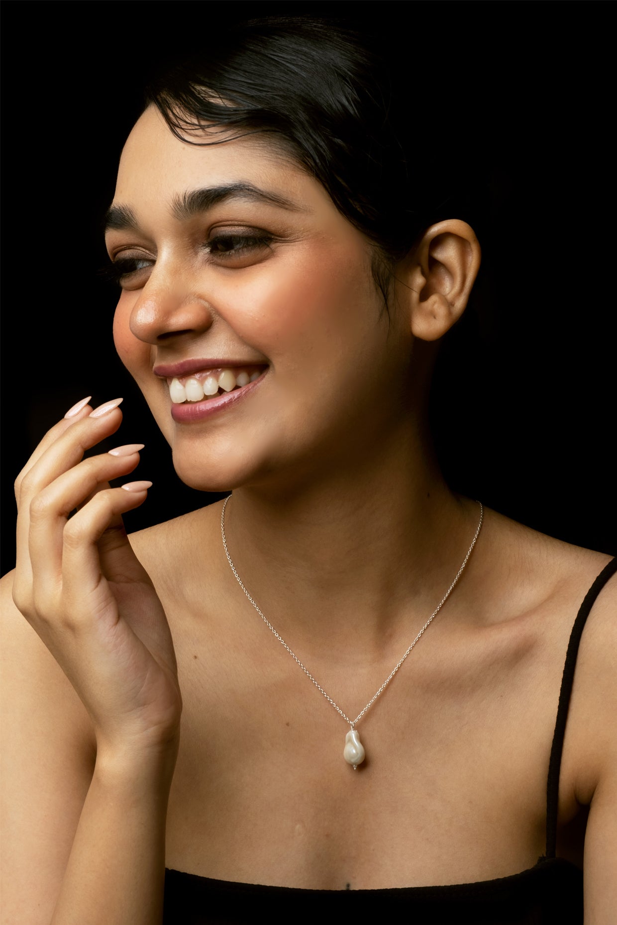 Uma Single Organic Pearl Pendant Necklace