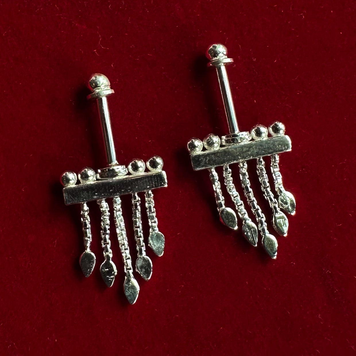 Kuhu Bugadi Earrings (Pierced) Silver