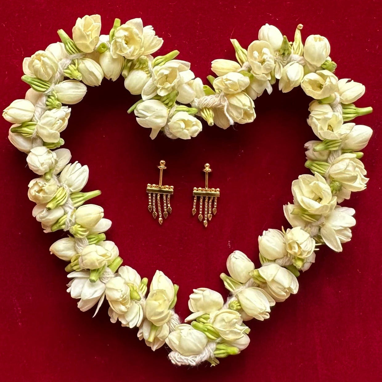 Kuhu Bugadi Earrings (Pierced) 18k Gold Plated