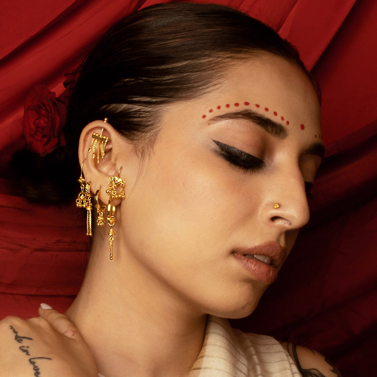 Kuhu Bugadi Earrings (Pierced) 18k Gold Plated