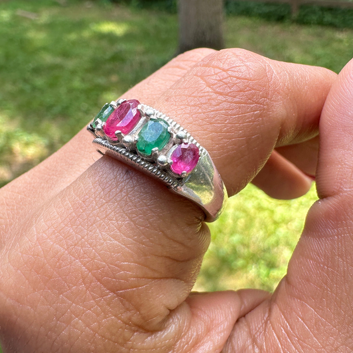 Ratna Ring