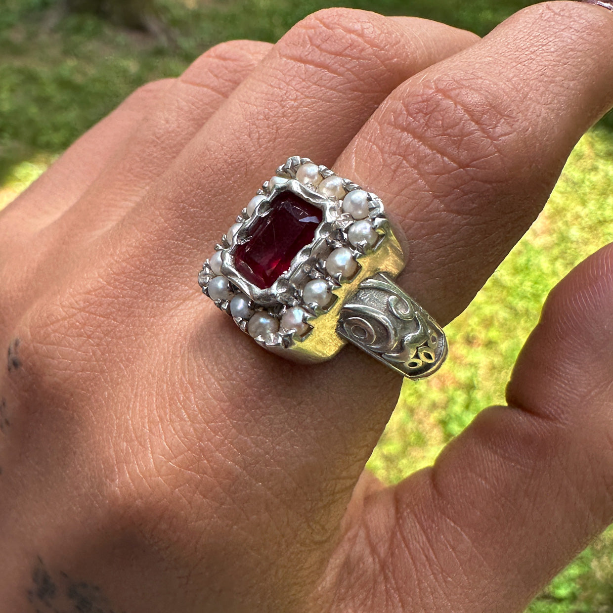 Sheesh Ring