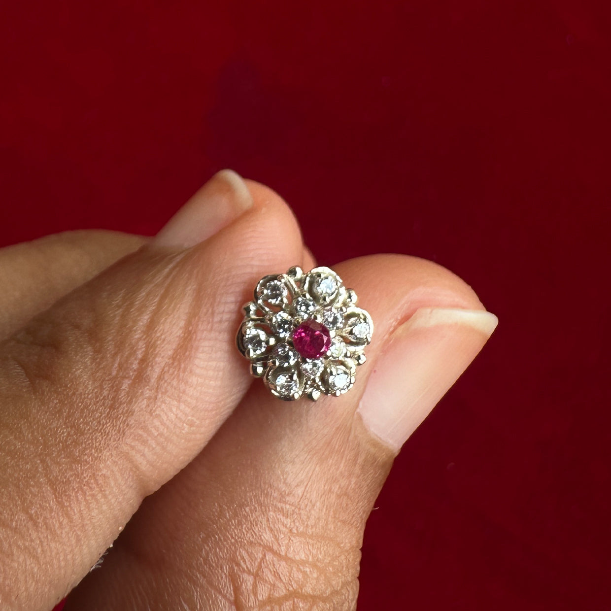 Kaveri Studs