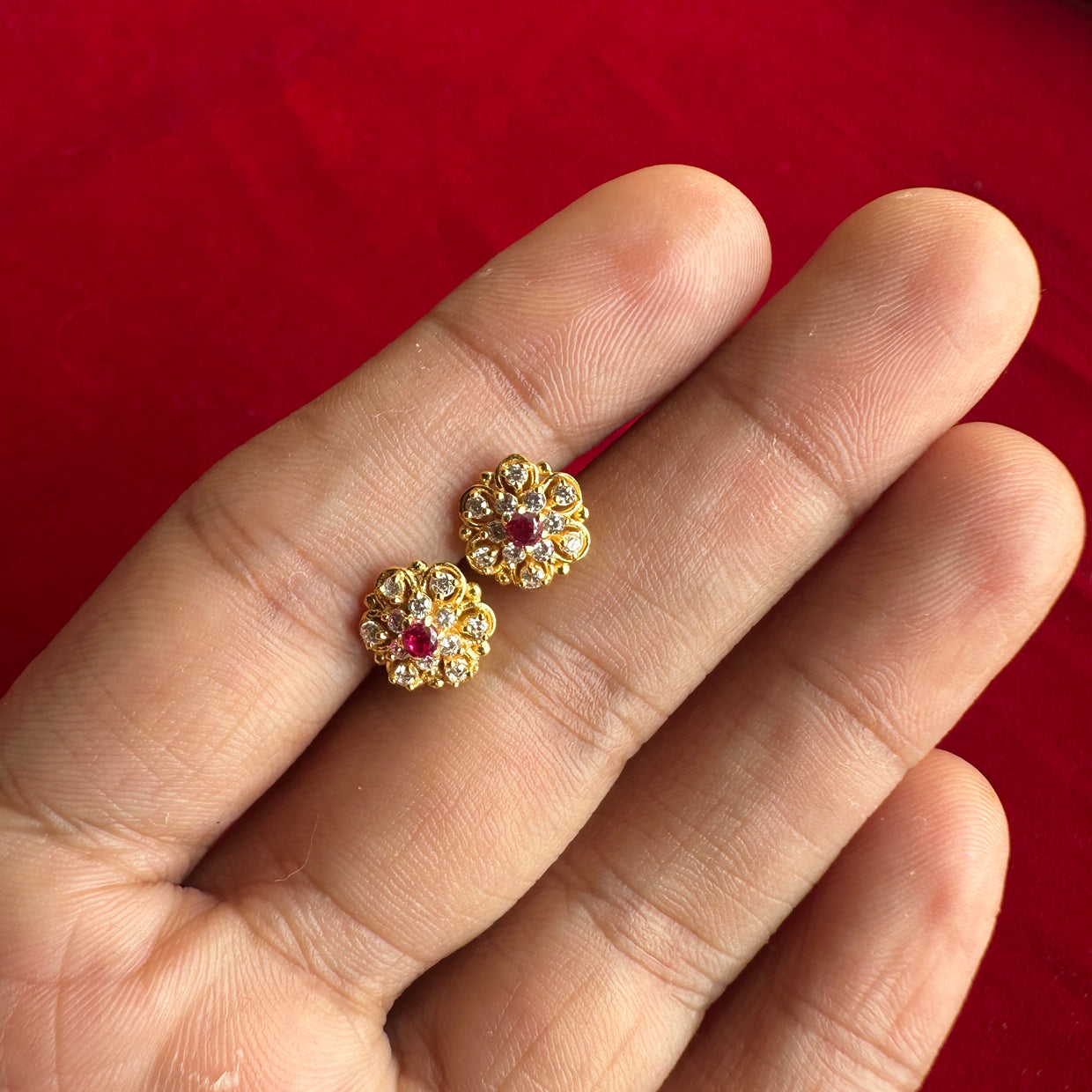 Kaveri Studs