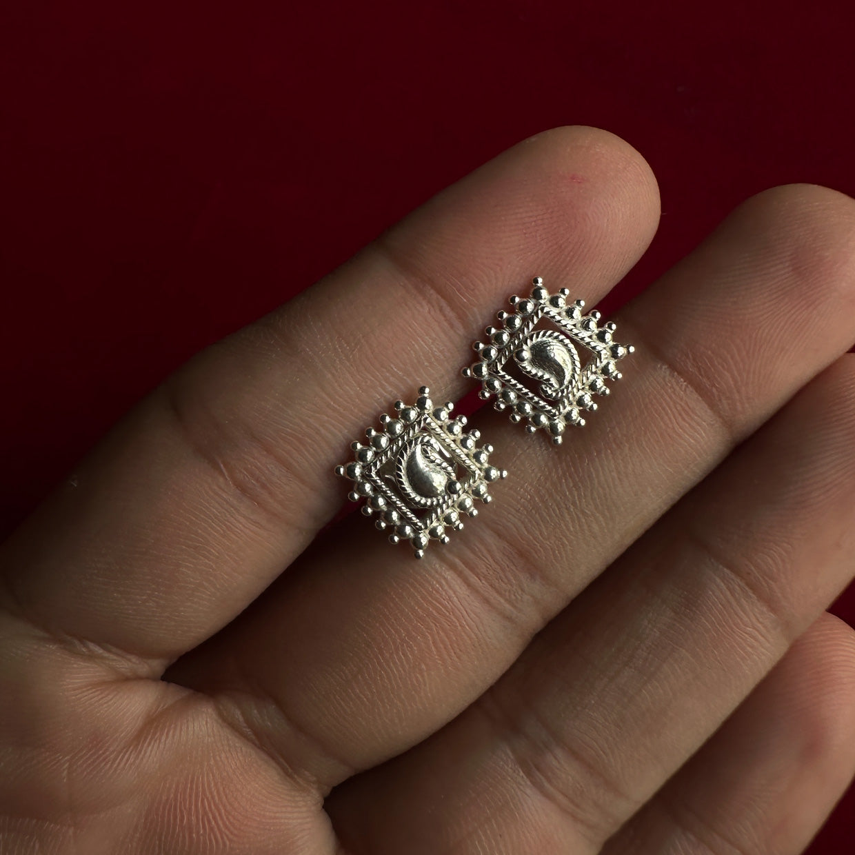 Rawa Ambi Studs