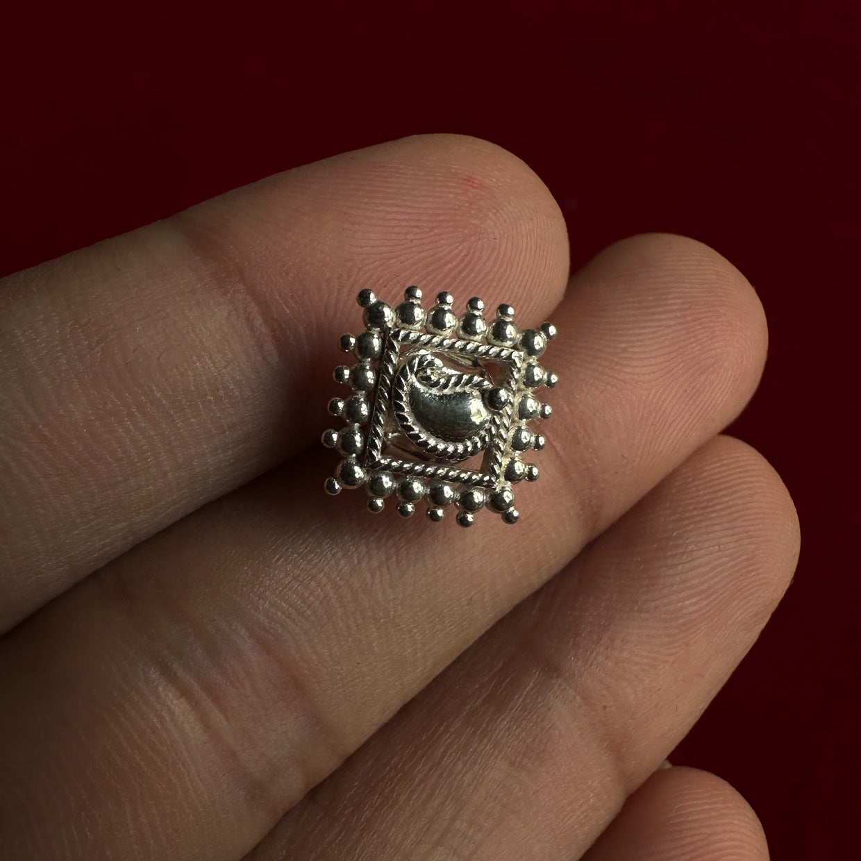Rawa Ambi Studs
