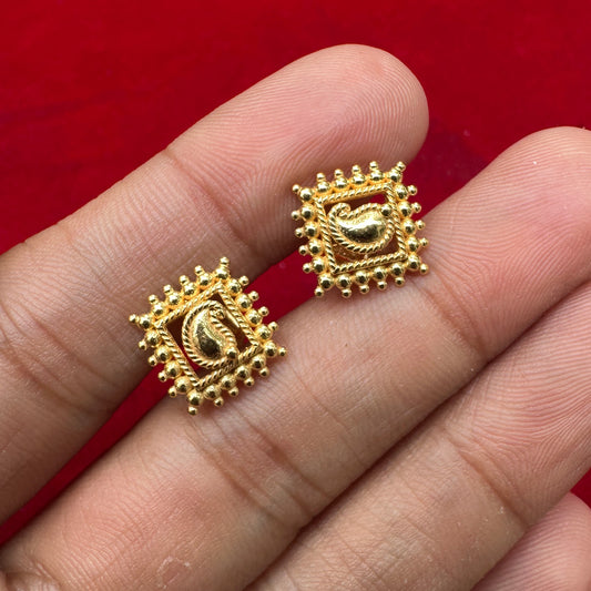 Rawa Ambi Studs