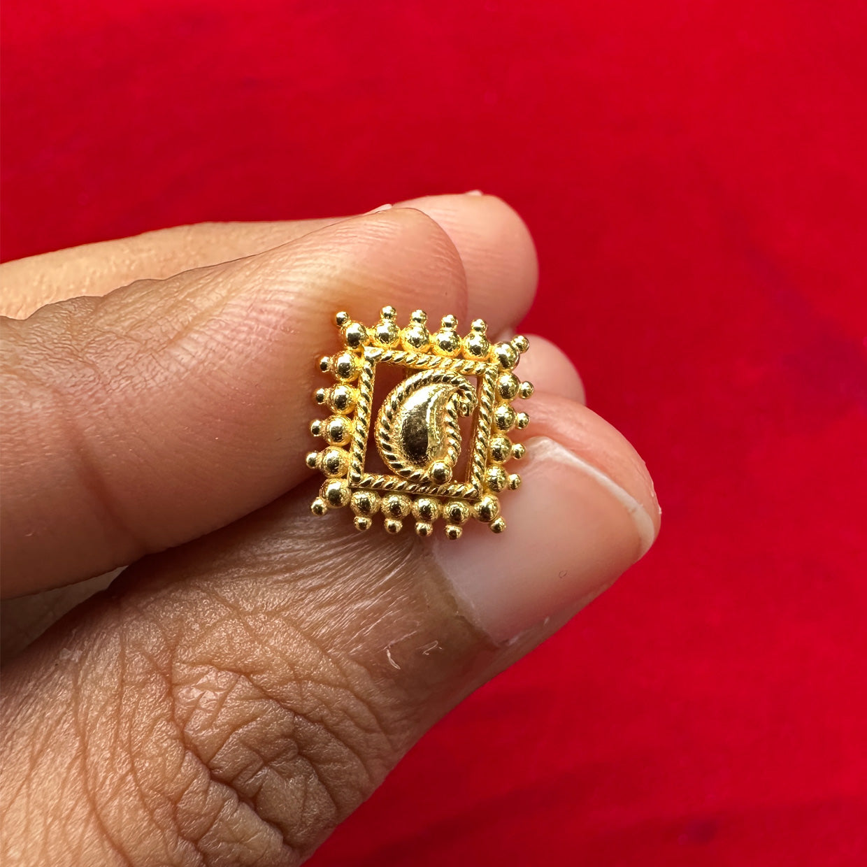 Rawa Ambi Studs