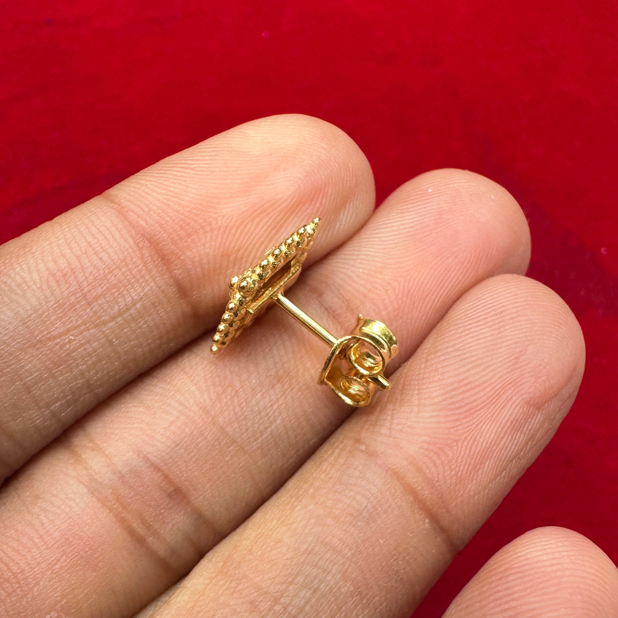 Rawa Ambi Studs